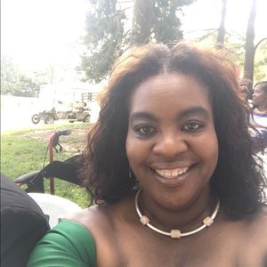 Meet your Posher, Evelyn